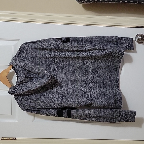 Forever 21 half zip active hoodie - Picture 2 of 6